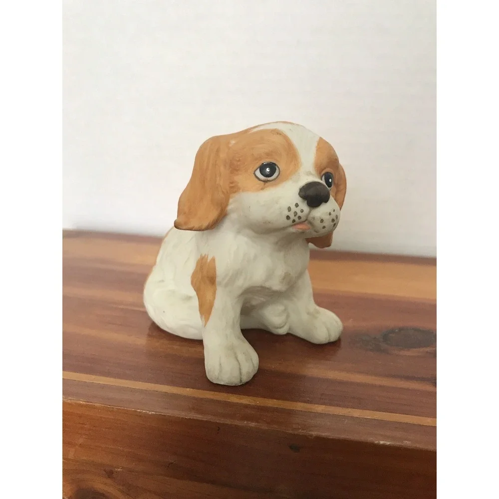 1990 Spaniel Puppy Dog Ceramic Figurine, Cute Brown White Dog‎ Collector Decor